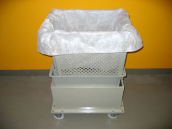 Filterbehälter mit Filtratsammler
